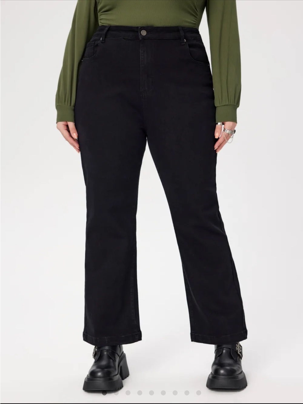 Cider MID WAIST SOLID STRETCH FLARED
JEANS